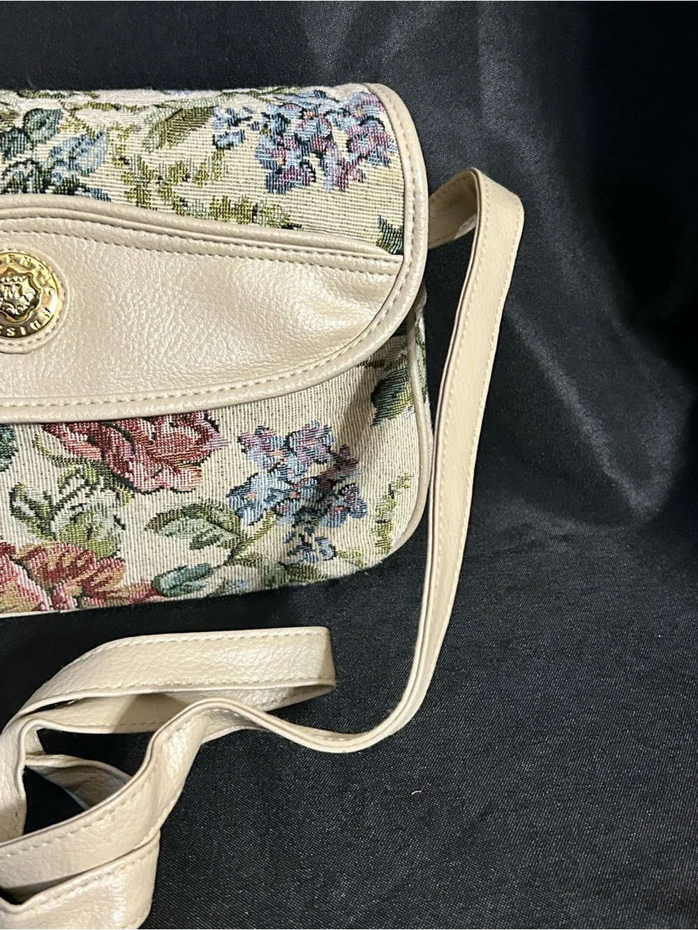 Mitzi Vintage Women’s Cream Floral Tapestry Crossbody Bag with Gold Accent